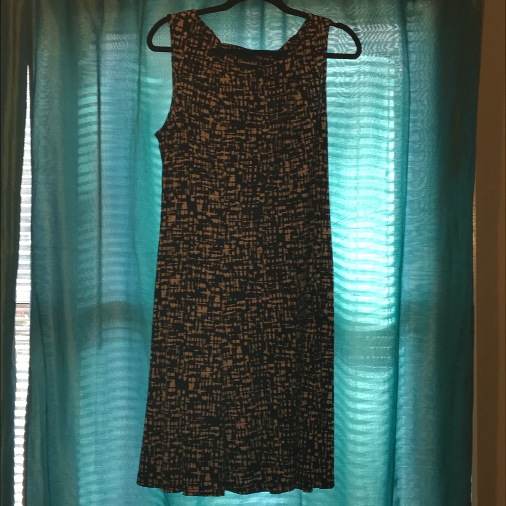 Dress - Picture 3 of 5